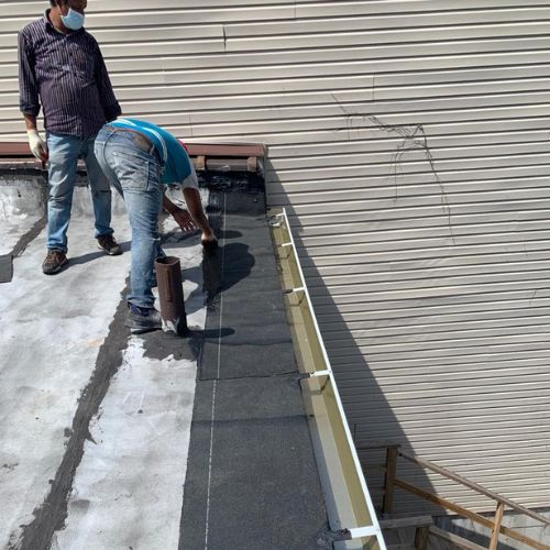 gutter maintenance service-1